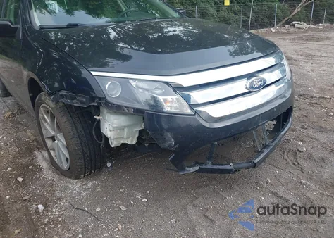 2010 Ford Fusion Se z USA, uszkodzony, nr VIN 3FAHP0HAXAR417516